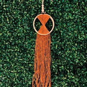 Wall hanging / macrame